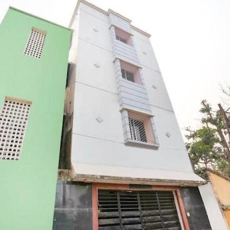 Hotel Alaka Puri Kültér fotó