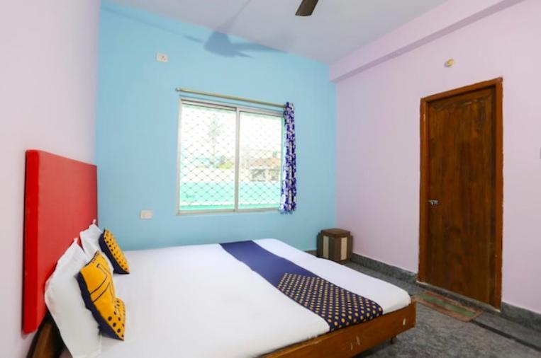 Hotel Alaka Puri Kültér fotó